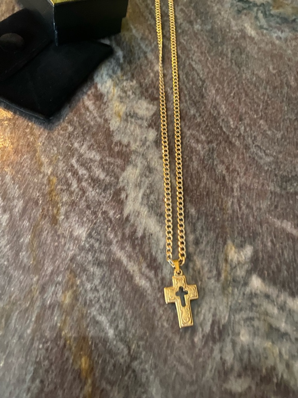 PENDANT WINGED CROSS
YELLOW GOLD GP BAGUETTE
STONES PAVE
NEW !!!